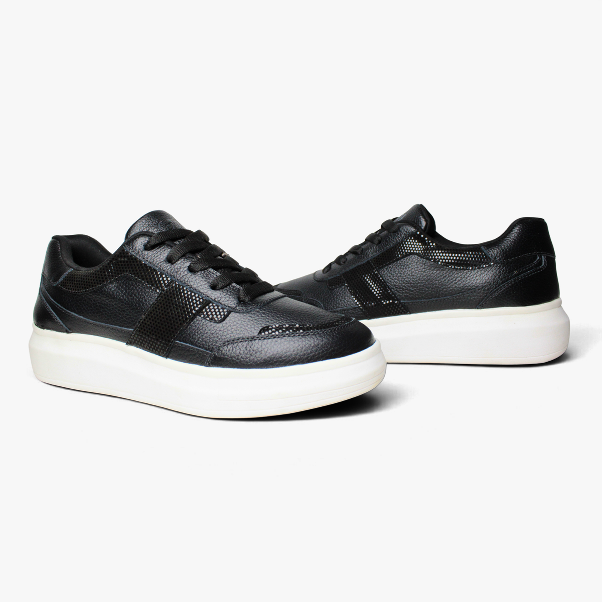 48005 Zapatilla Urbana Negro Folia